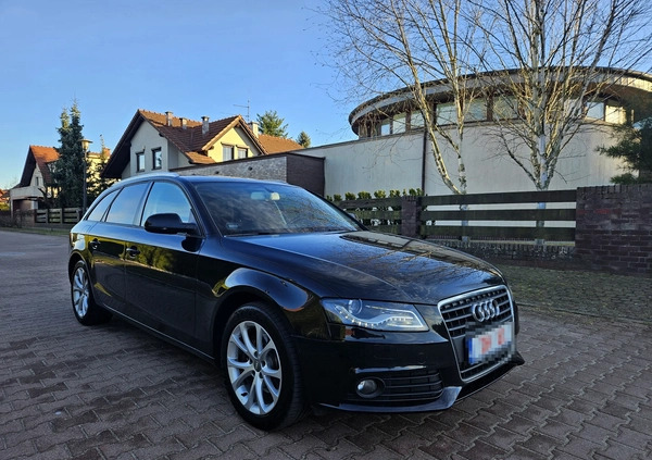 Audi A4 cena 24900 przebieg: 356543, rok produkcji 2009 z Zamość małe 172